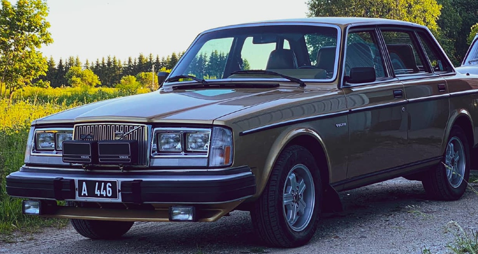 Volvo 244